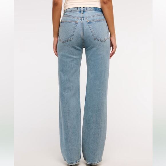 Abercrombie The 90’s Relaxed High Rise Jeans - Picture 6 of 8